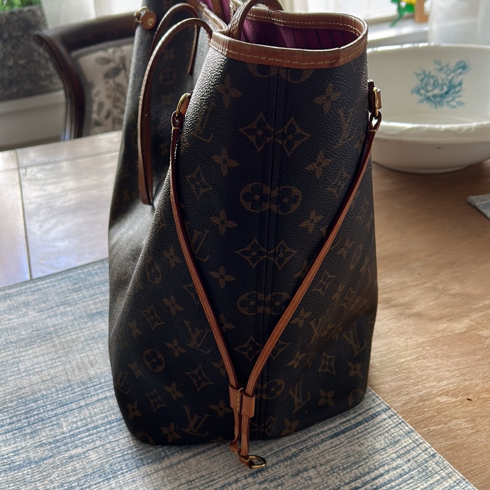 Louis Vuitton Neverfull GM 2019. 💯 Authentic 👜 - Picture 6 of 16